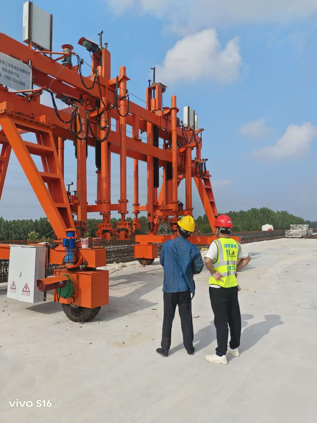 河北涿州湖南路橋京雄二期SG-2標行車投入使用